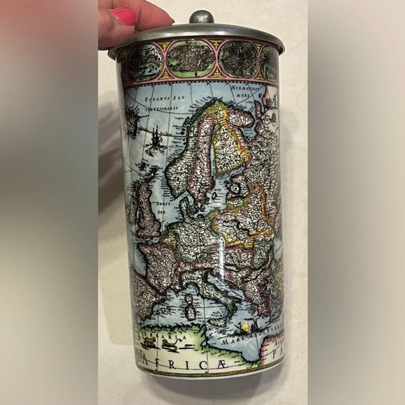 Old World Map Pewter Lidded Tankard with Guglielmo Blacuw Map excellent used con - Picture 2 of 15